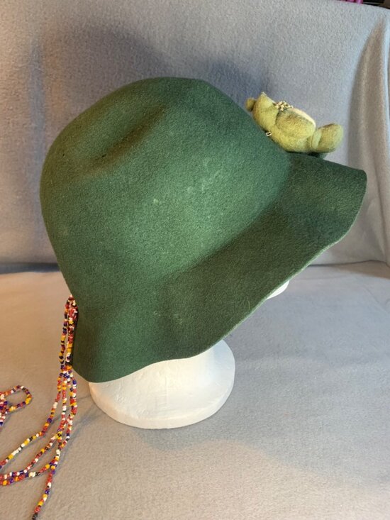Ladies Green Crusher Wool Hat with Frog and Bead Accents by Effanem Vintage main image 3